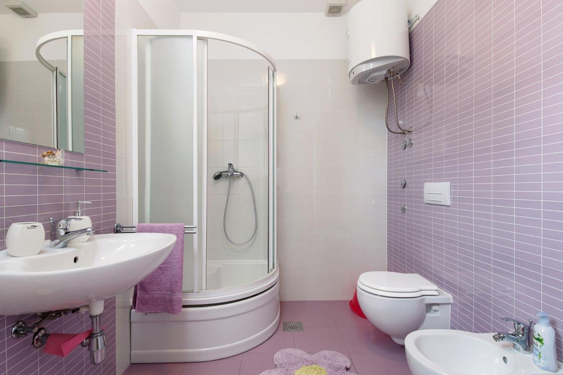 Apartment Marija - free parking Trogir Buitenkant foto