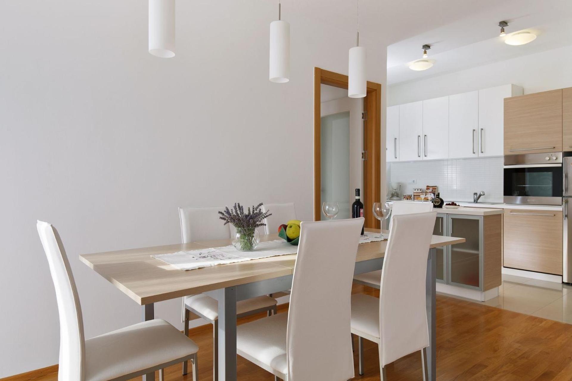 Apartment Marija - free parking Trogir Buitenkant foto